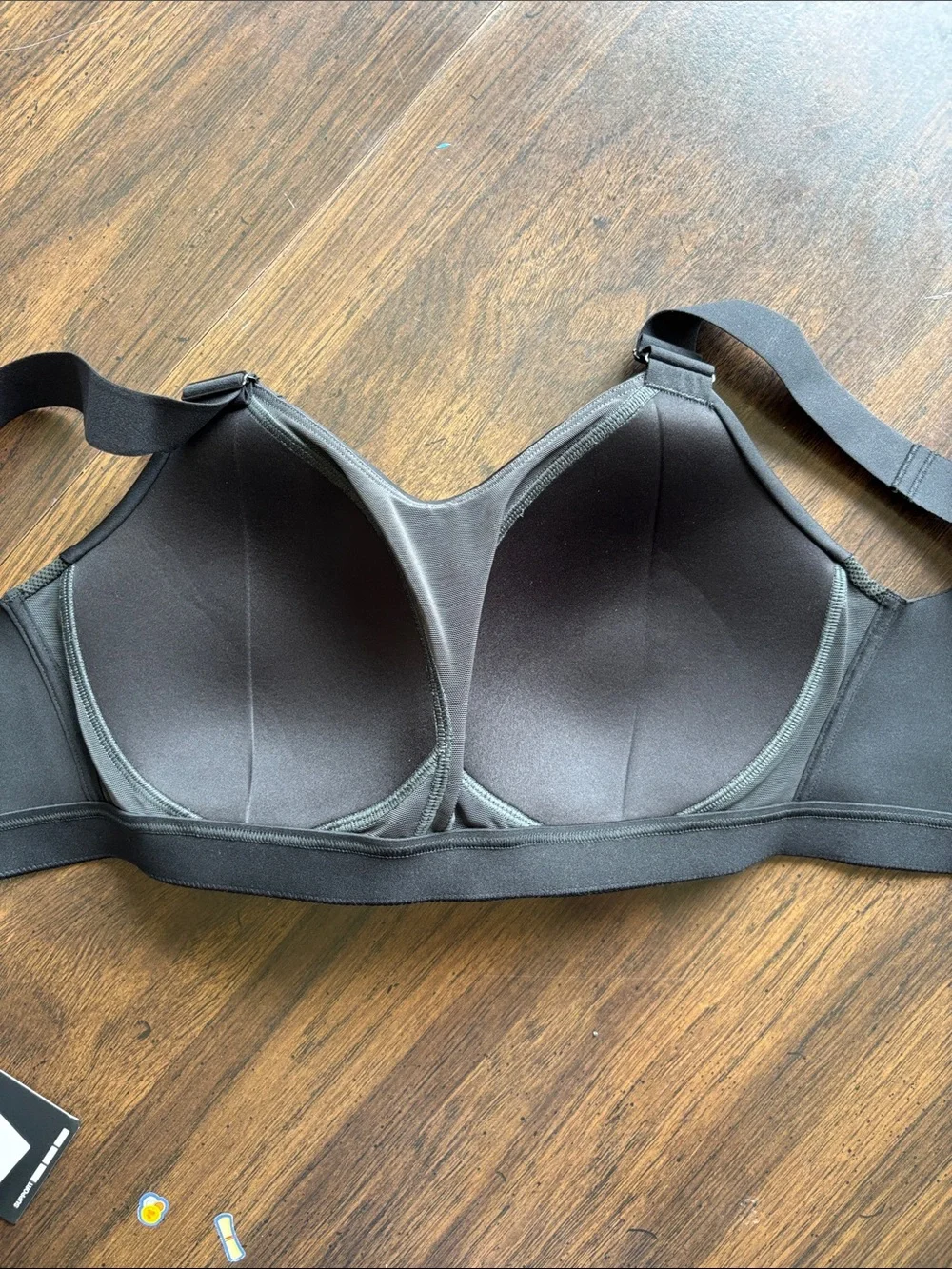 NWT Nike Alpha High Support Padded Sports Bra Black Sz Small High Support Gym